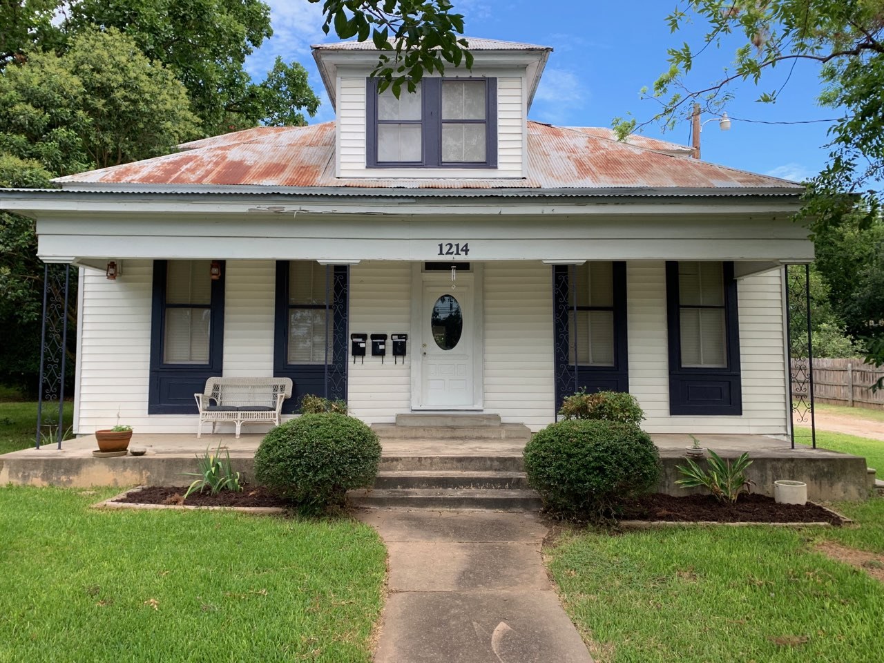 1214 W Hopkins St C , San Marcos TX 78666 Barkley Houses